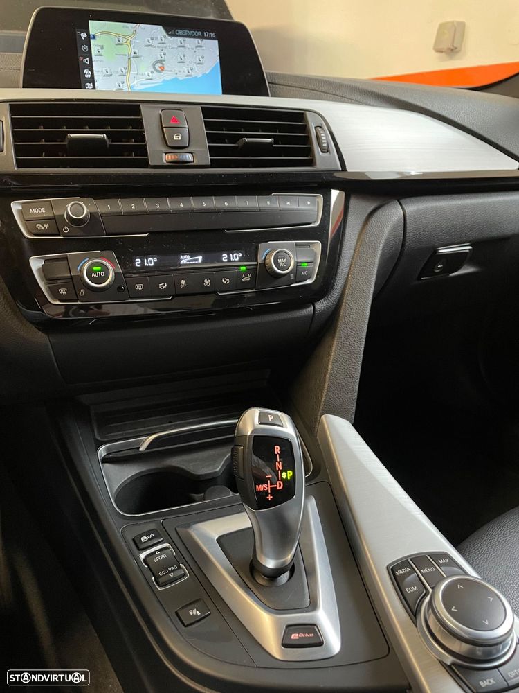 BMW 330 e iPerformance - 8