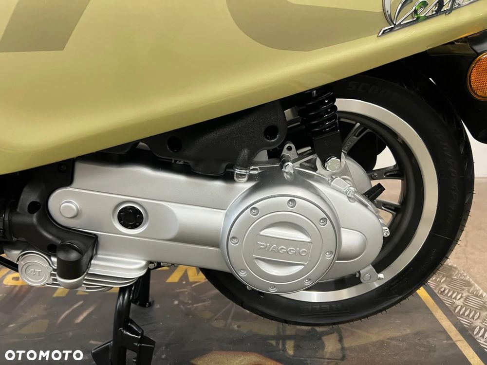 Piaggio Vespa - 29