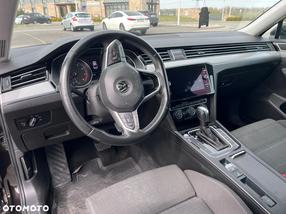 Volkswagen Passat 2.0 TSI Business DSG - 7