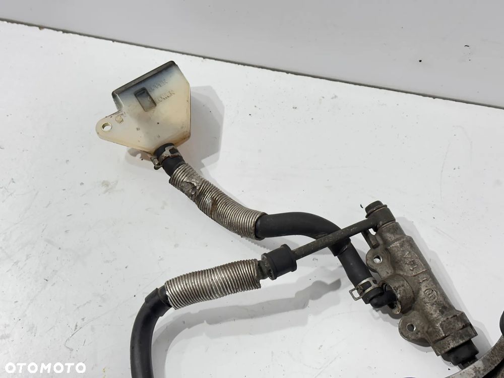 Zacisk pompa tył  Suzuki XF 650 FreeWind - 4