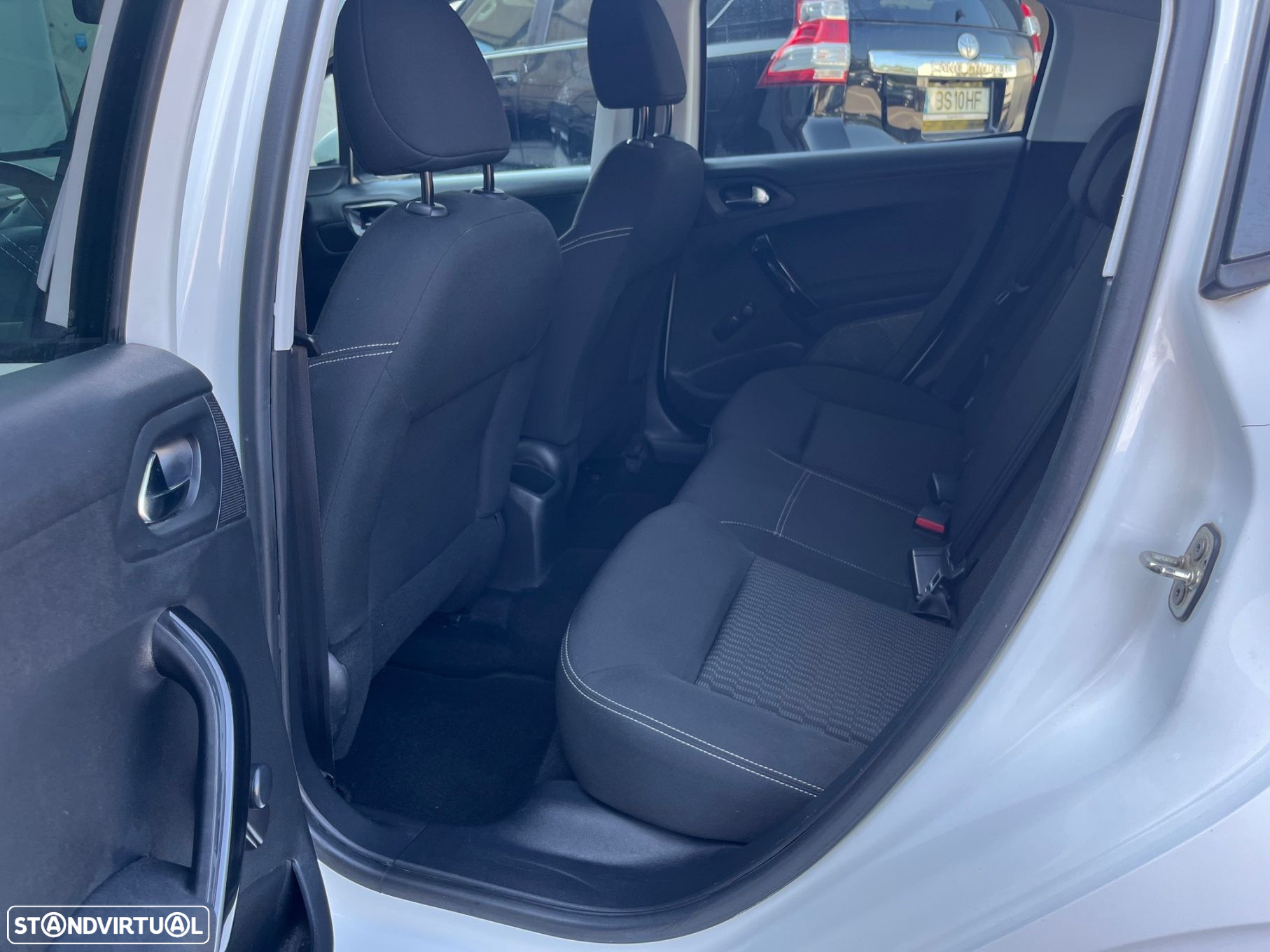 Peugeot 208 1.2 PureTech Active - 18