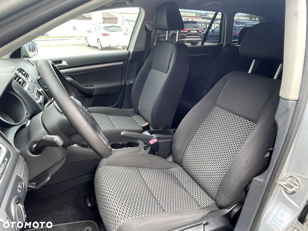Volkswagen Golf 1.6 TDI DPF Trendline - 8
