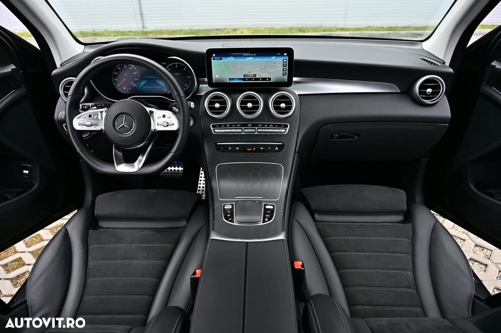 Mercedes-Benz GLC 300 d 4MATIC 9G-TRONIC AMG Line Plus - 11
