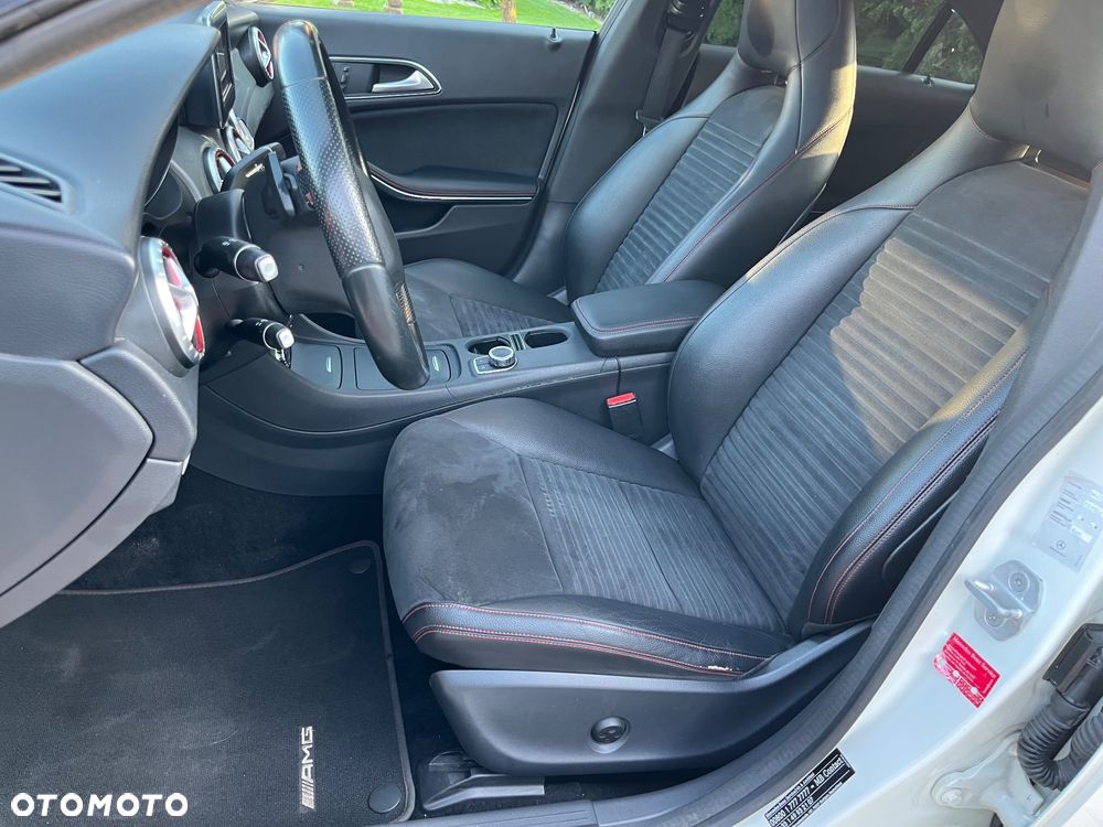 Mercedes-Benz CLA 200 CDI 7G-DCT AMG Line - 23