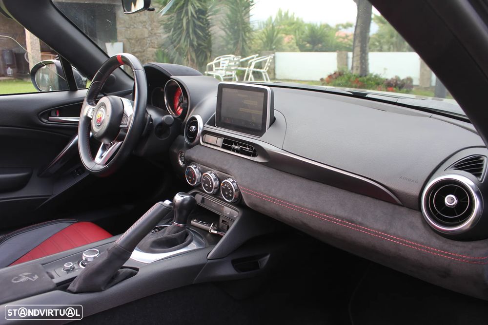 Abarth 124 Spider 1.4 T Multiair AT6 - 29