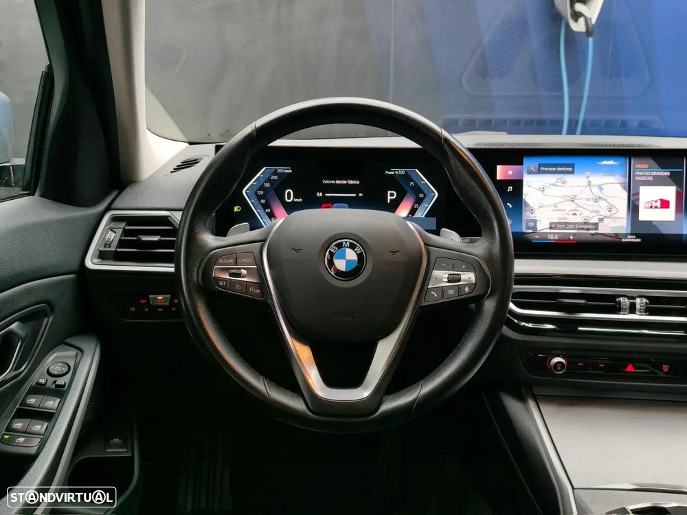 BMW 318 d Auto - 35