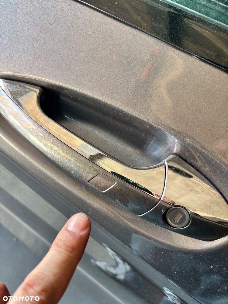 Mercedes-Benz GLA 200 7G-DCT AMG Line - 16