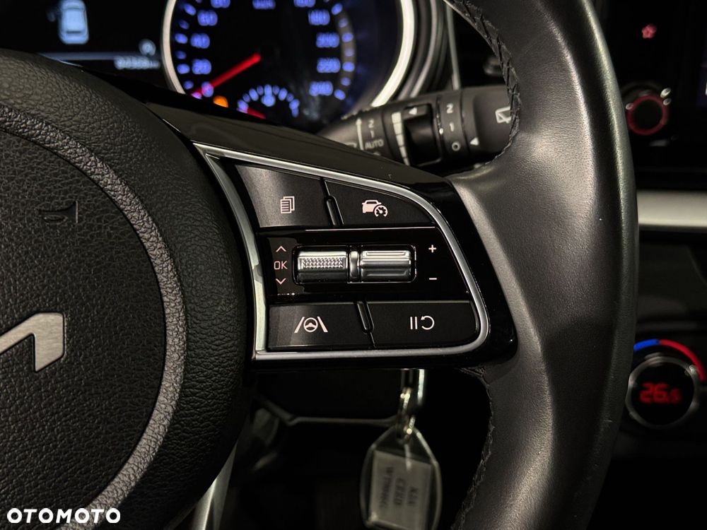 Kia Ceed - 17