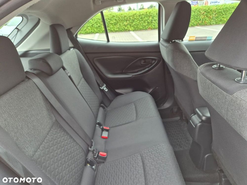 Toyota Yaris Cross Hybrid 1.5 Comfort 4x4 - 15