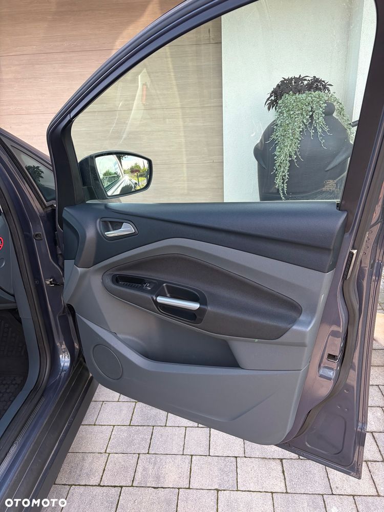 Ford C-MAX - 12