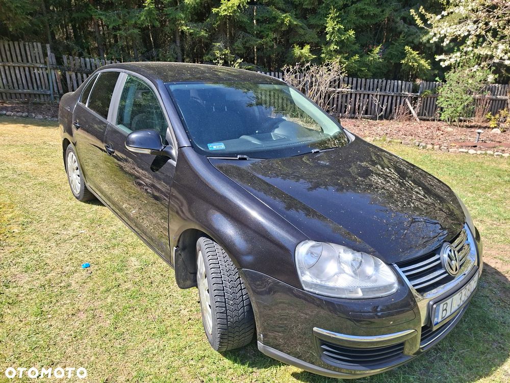 Volkswagen Jetta 1.6 Trendline - 3