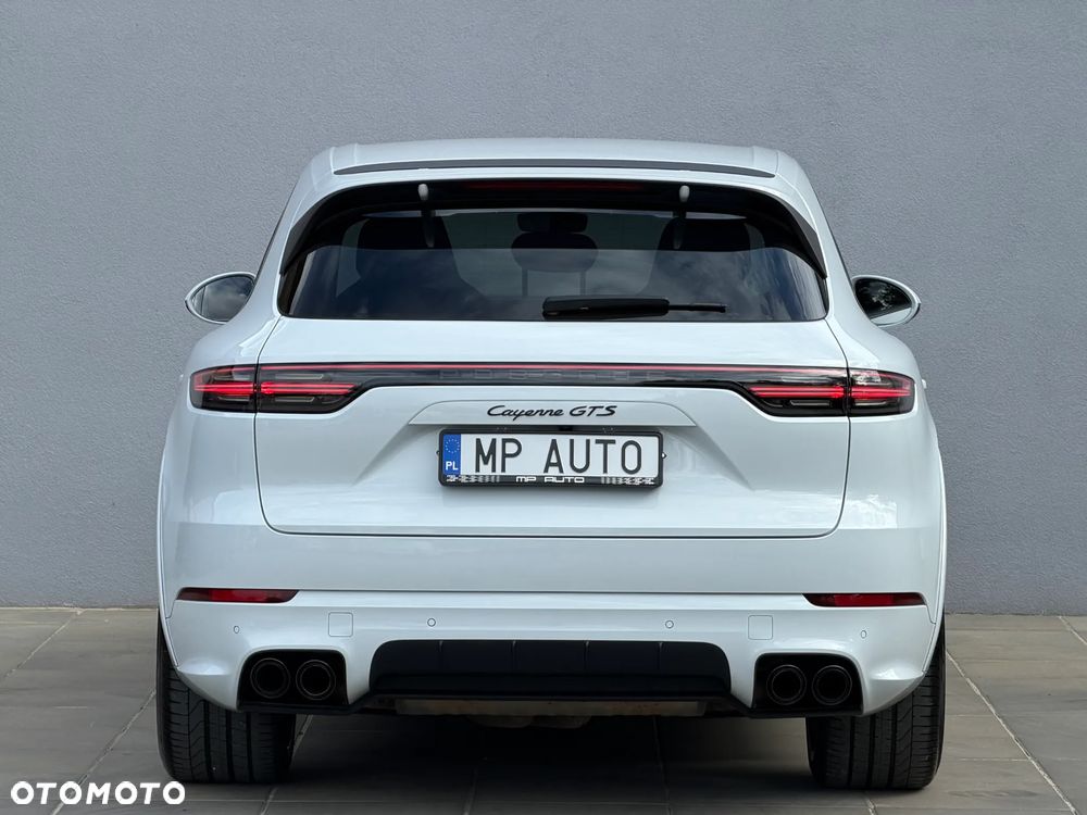 Porsche Cayenne - 6
