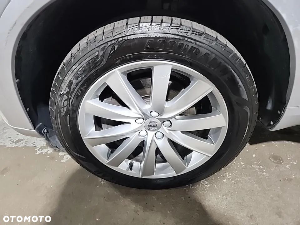Volvo XC 90 T6 AWD Geartronic Momentum - 8