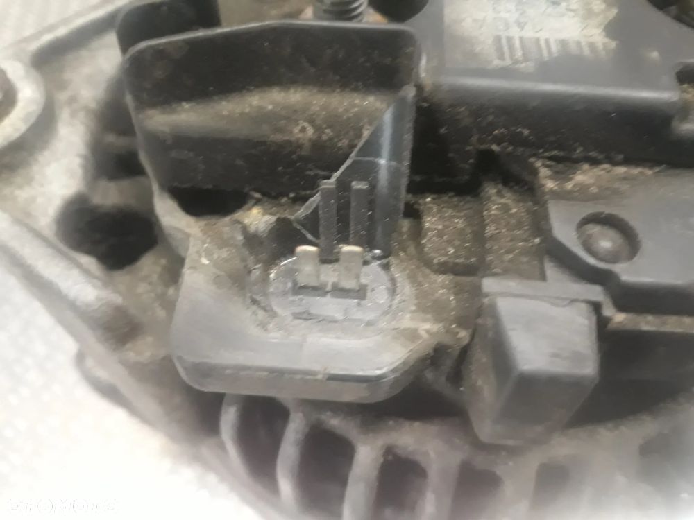 ALTERNATOR FIAT DUCATO III 3,0 JTD BOSCH 140A  0124525064  504057813 - 4
