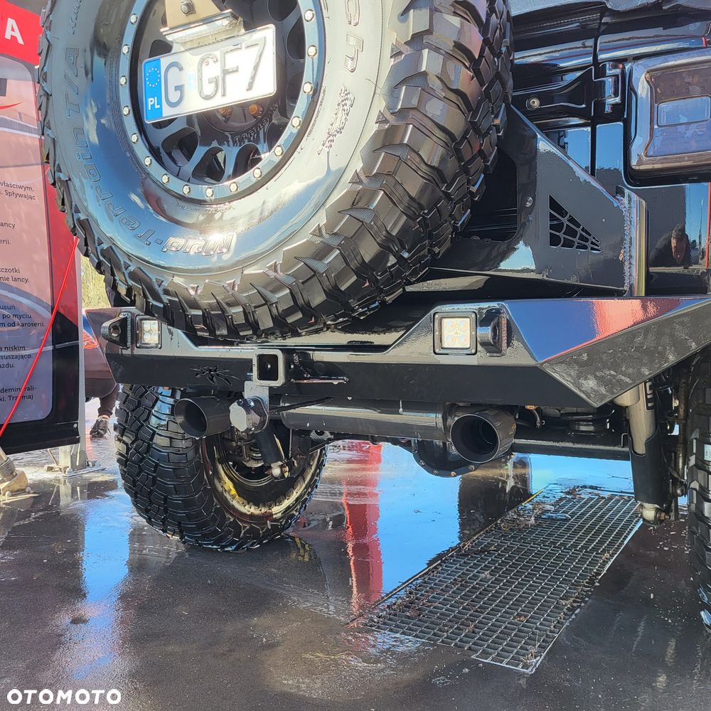 Jeep Wrangler - 8