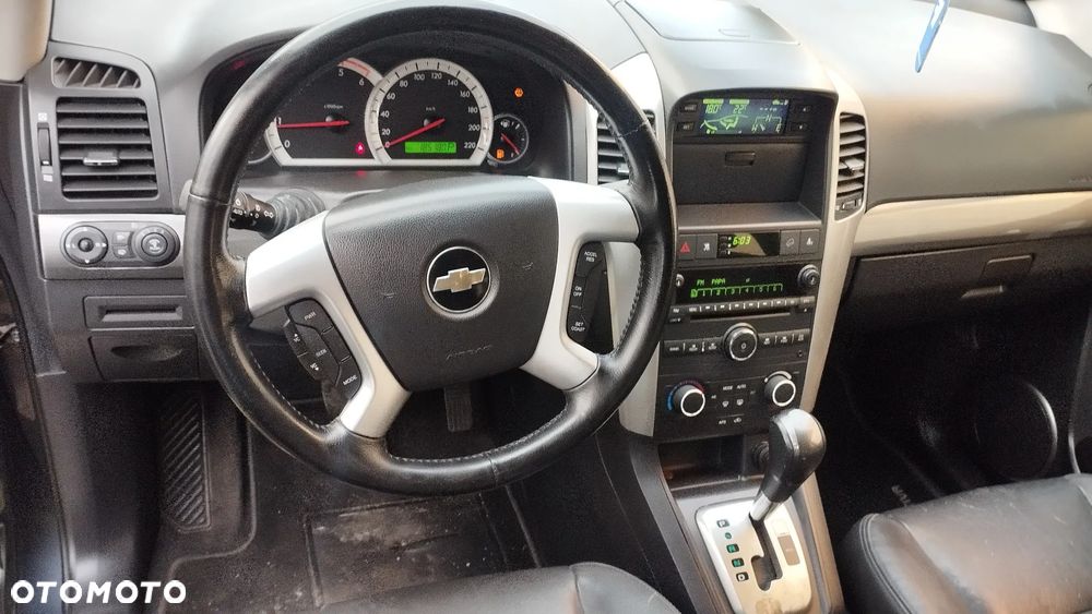 Chevrolet Captiva 2.0 4WD 7 Sitzer Automatik LT Exclusive - 9