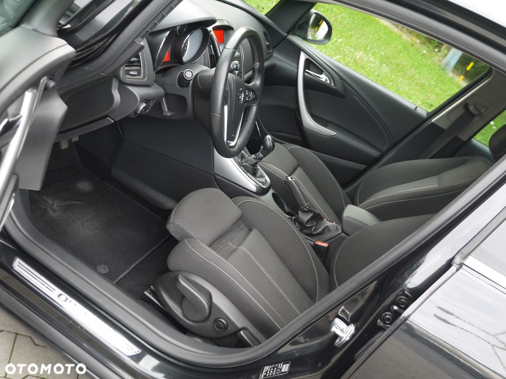 Opel Astra 1.4 Turbo Innovation - 13
