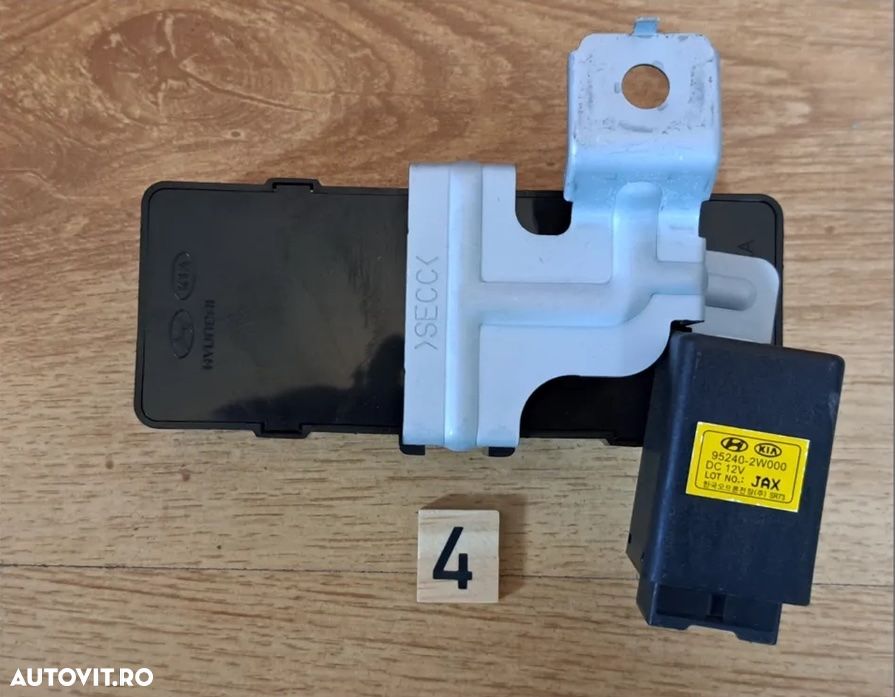 Releu modul ICM ASSY Hyundai ix35 2.0 crdi 4WD 4x4 - 2