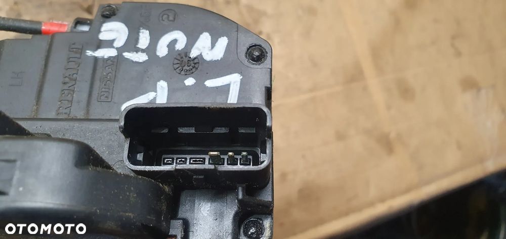 Zamek drzwi lewy przód przedni Nissan Note E11 - 3