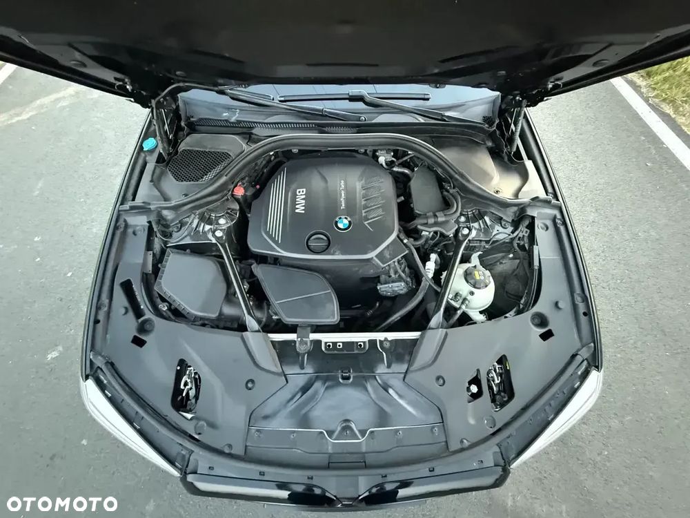 BMW Seria 5 520d xDrive M Sport sport - 40