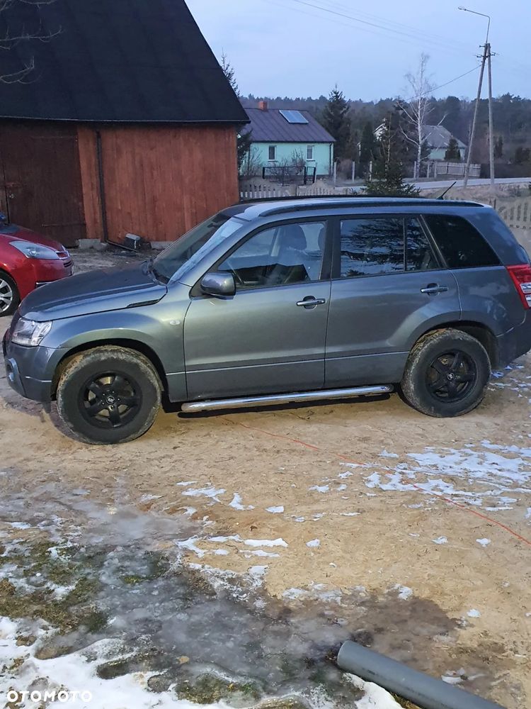 Suzuki Grand Vitara 2.0 Automatik Comfort - 8