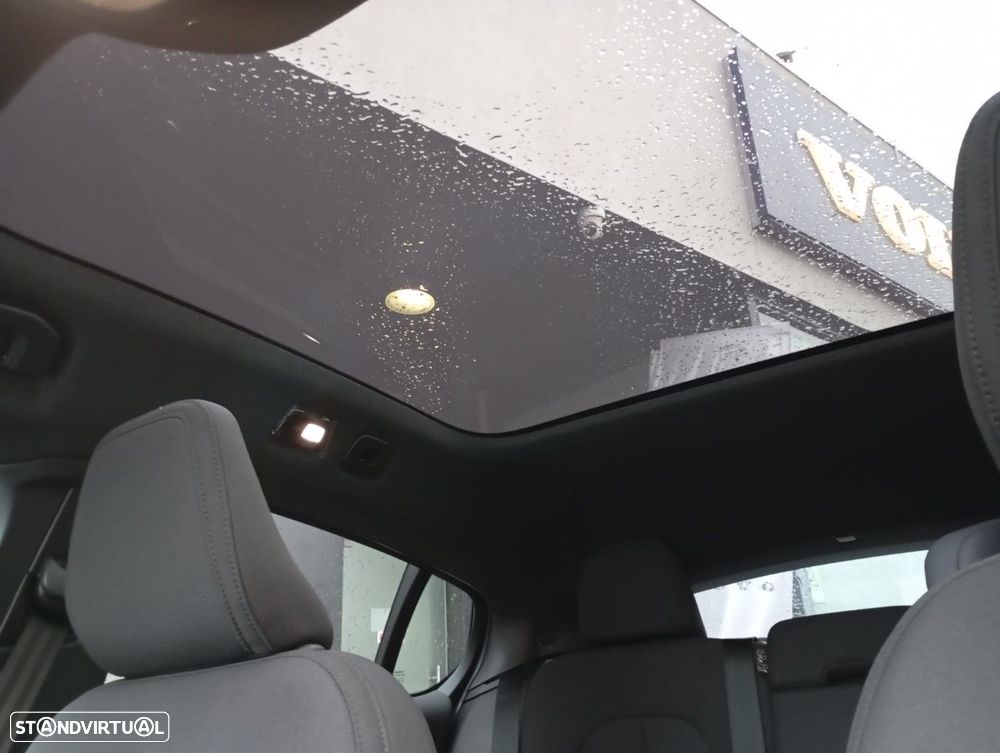Volvo EC40 82 kWh Single Motor Extended Range Black Edition - 3