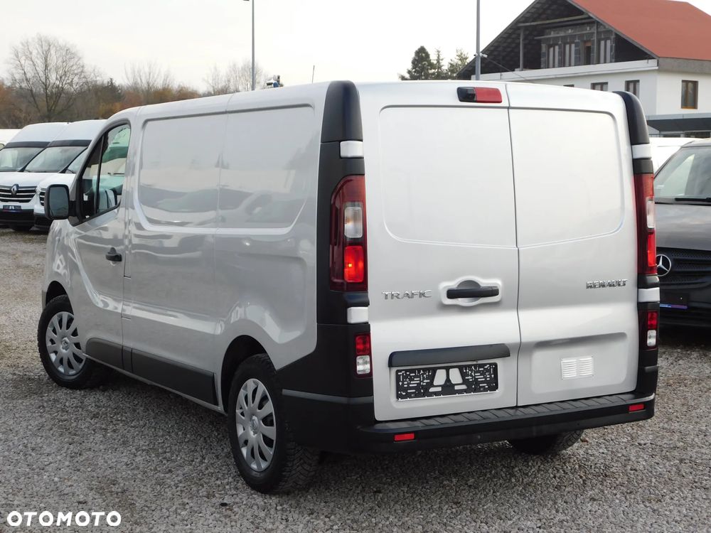 Renault TRAFIC - 13