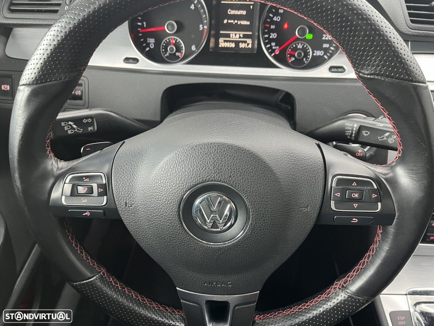 VW Passat CC 2.0 TDi DSG - 18