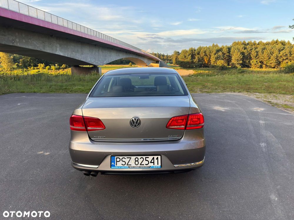 Volkswagen Passat 2.0 TDI Highline DSG - 5