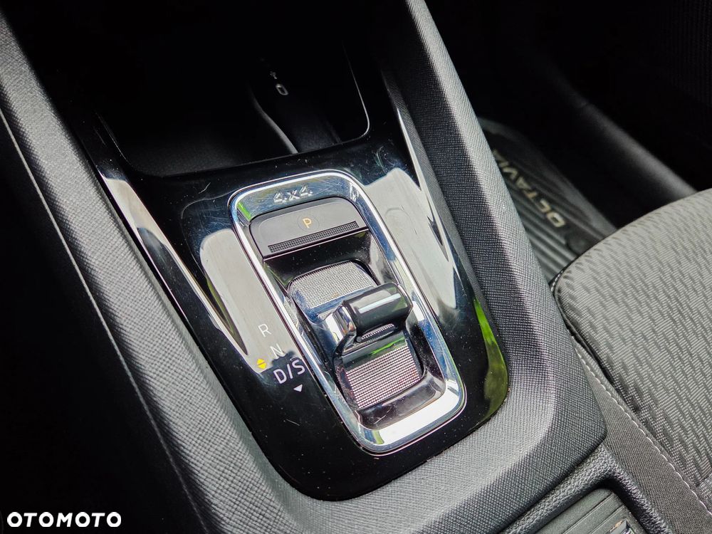Skoda Octavia 2.0 TSI 4x4 Style DSG - 39