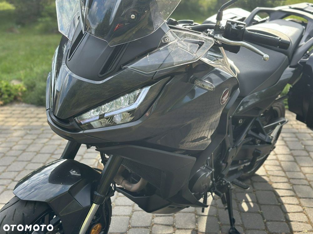 Honda NT - 17