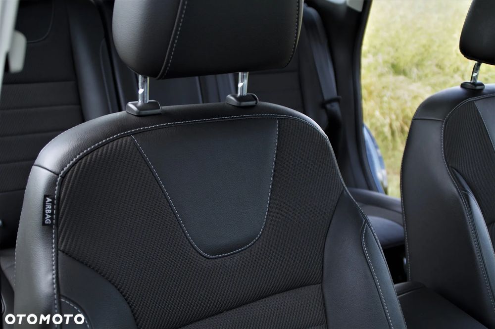 Ford Kuga - 4