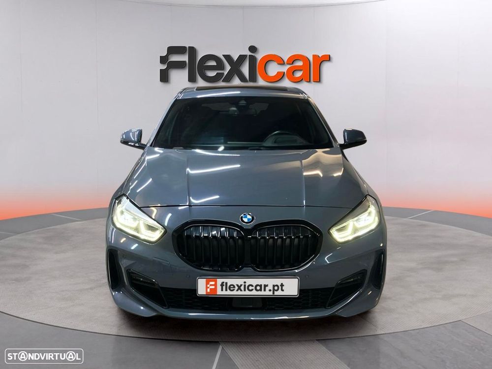 BMW 118 i Pack Desportivo M Auto — fotografia 4