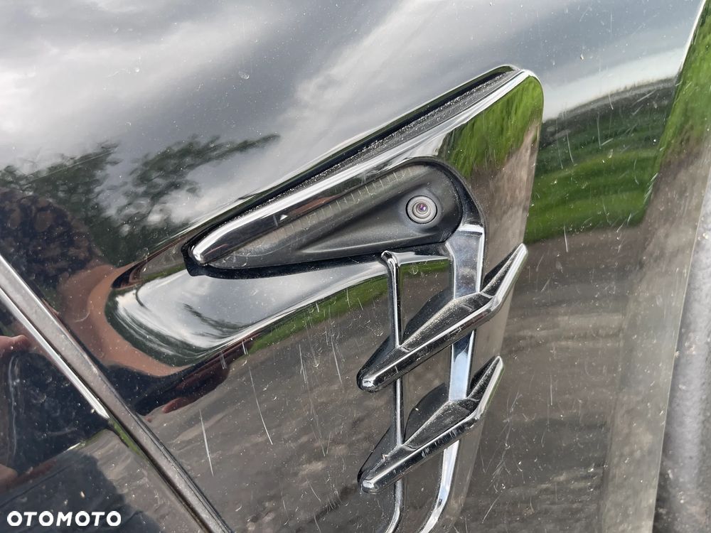 Tesla Model 3 Langstreckenbatterie Allradantrieb Dual Motor - 27