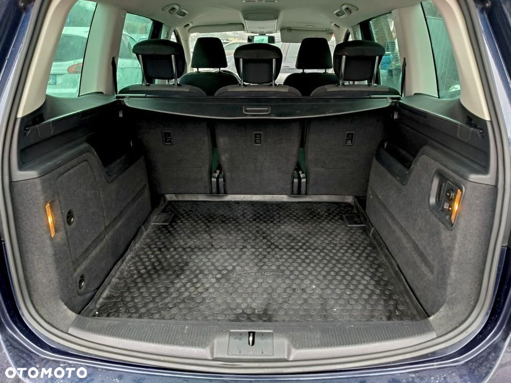 Volkswagen Sharan - 7