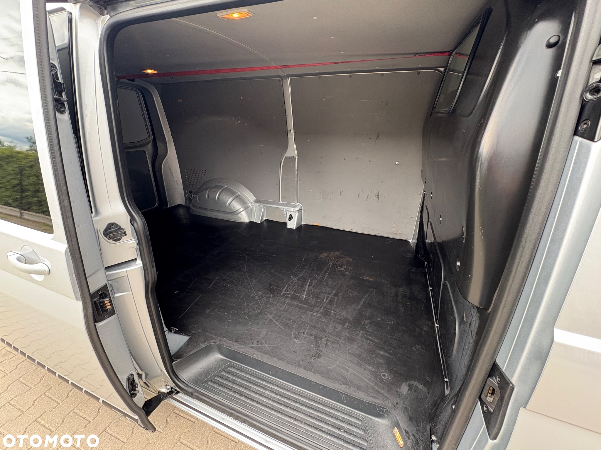 Volkswagen Transporter T5 - 12