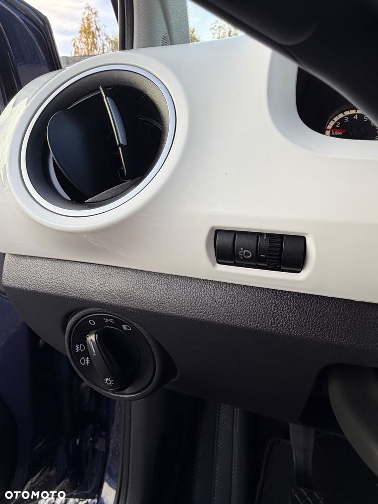 Volkswagen up! BlueMotion Technology high - 16