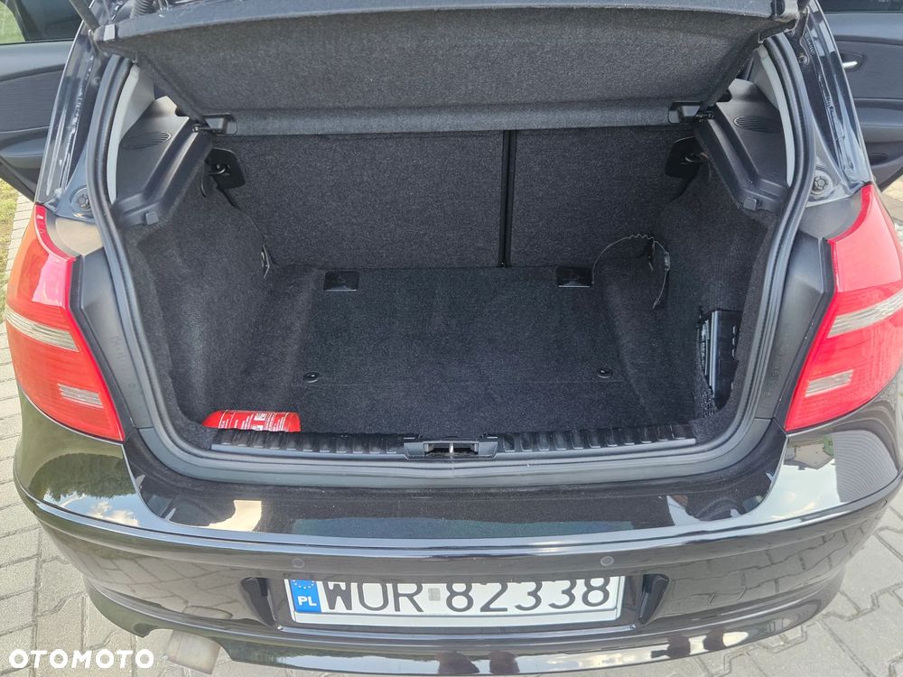 BMW Seria 1 - 25