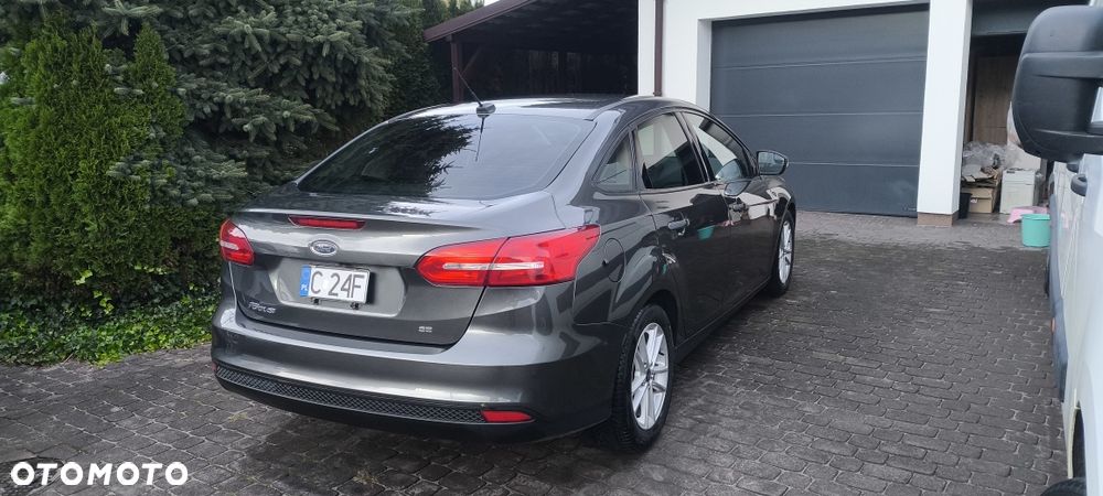 Ford Focus - 4