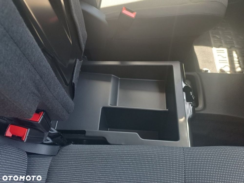 Opel COMBO - 28