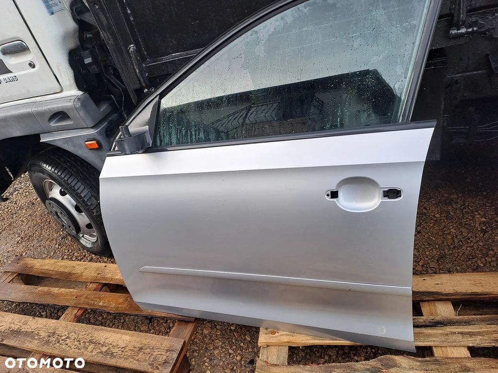 Skoda Rapid 5D HB drzwi klapa kod lakieru 9156 LA7W i inne - 8