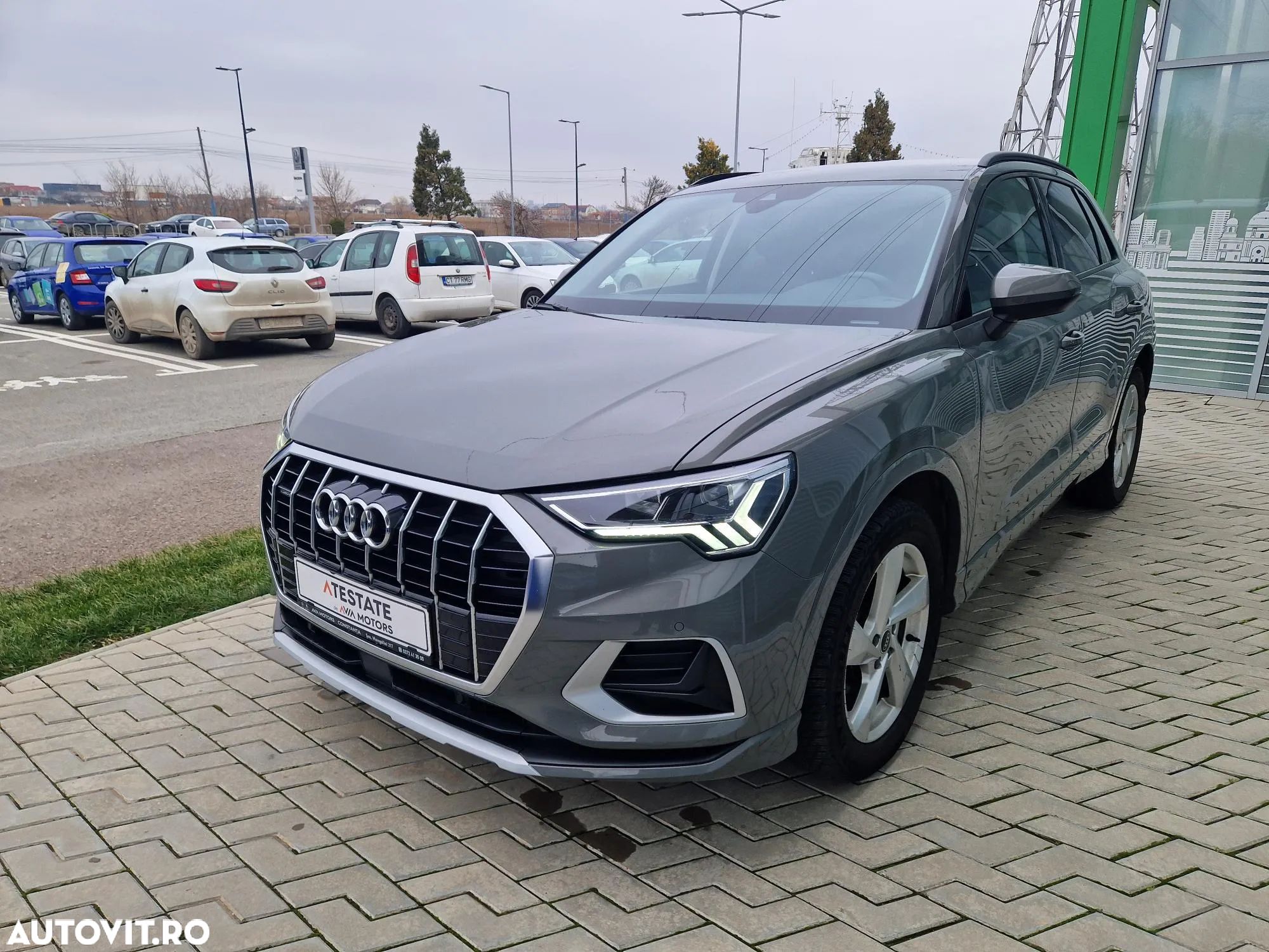 Audi Q3 2.0 35 TDI S tronic Advanced - 1