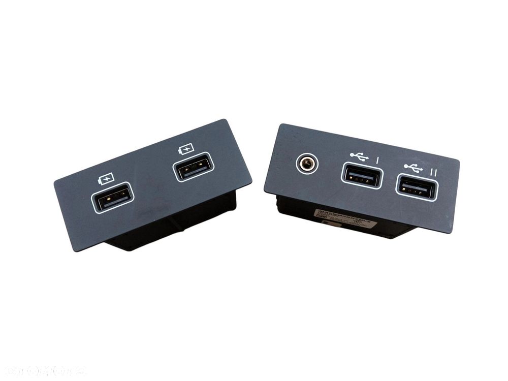 GNIAZDO USB RENAULT CAPTUR II (2019-2024) 1.6 E-TECH 143KM 284H39520R, 280230033R - 4