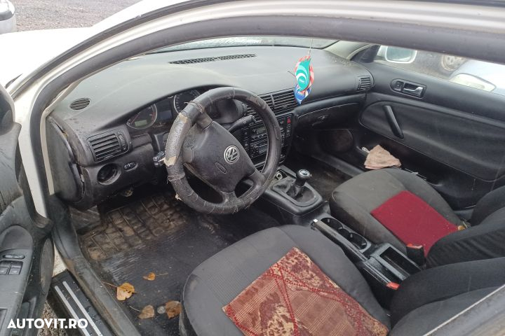 Trager / Calandru Volkswagen VW Passat B5.5 (facelift)  [din 2000 pan - 7