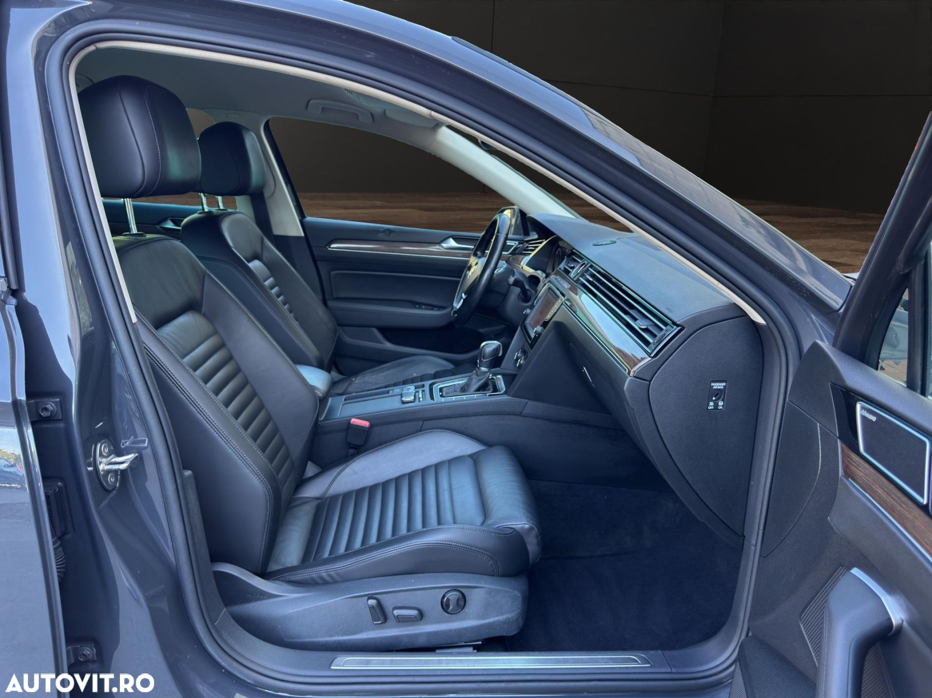 Volkswagen Passat - 14