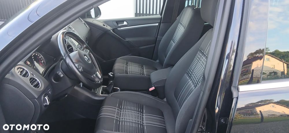 Volkswagen Tiguan 2.0 TDI DPF BlueMotion Technology Lounge Sport & Style - 10