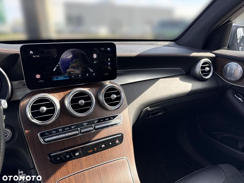 Mercedes-Benz GLC - 15