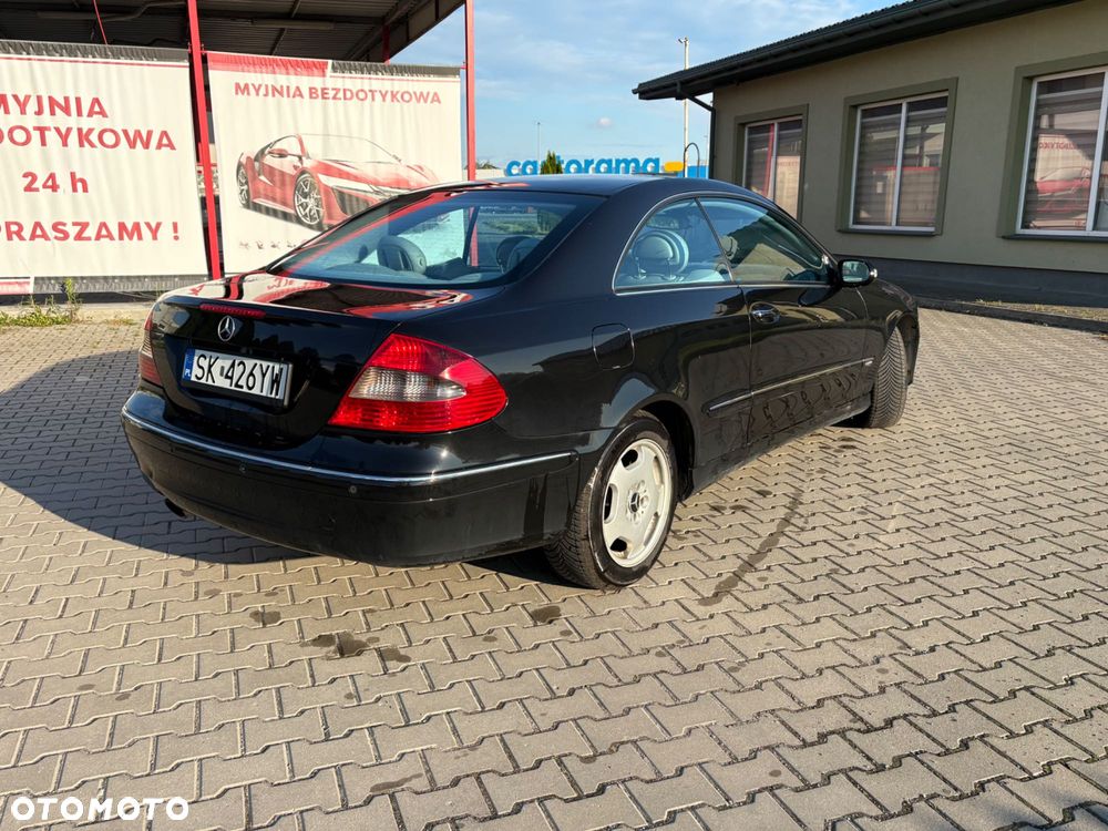 Mercedes-Benz CLK - 4