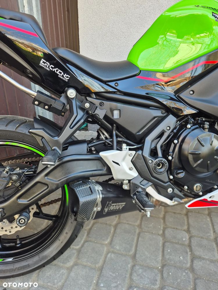 Kawasaki Ninja - 7