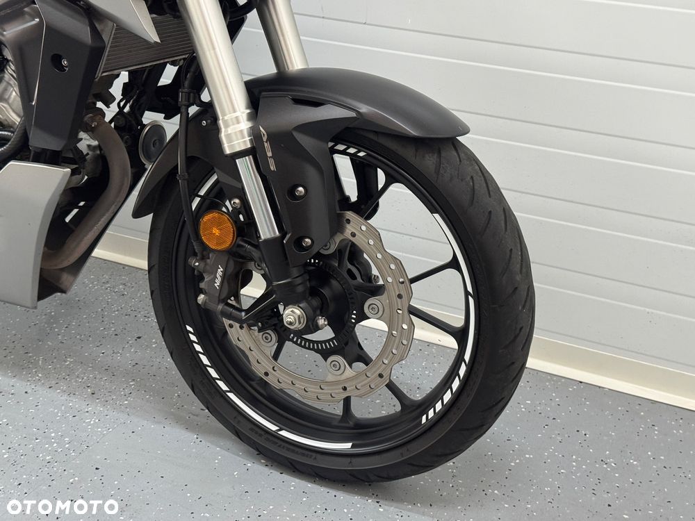 Honda CB - 10